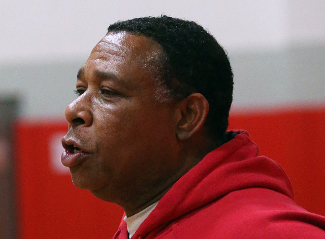 Sports Desk: Shedding tears for a coach who had many friends ...