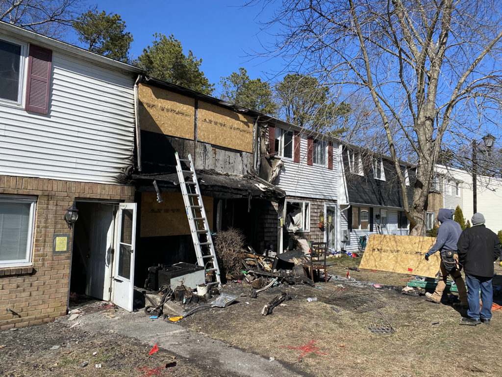 Morning fire damages multiple units at Calverton Hills apartment ...