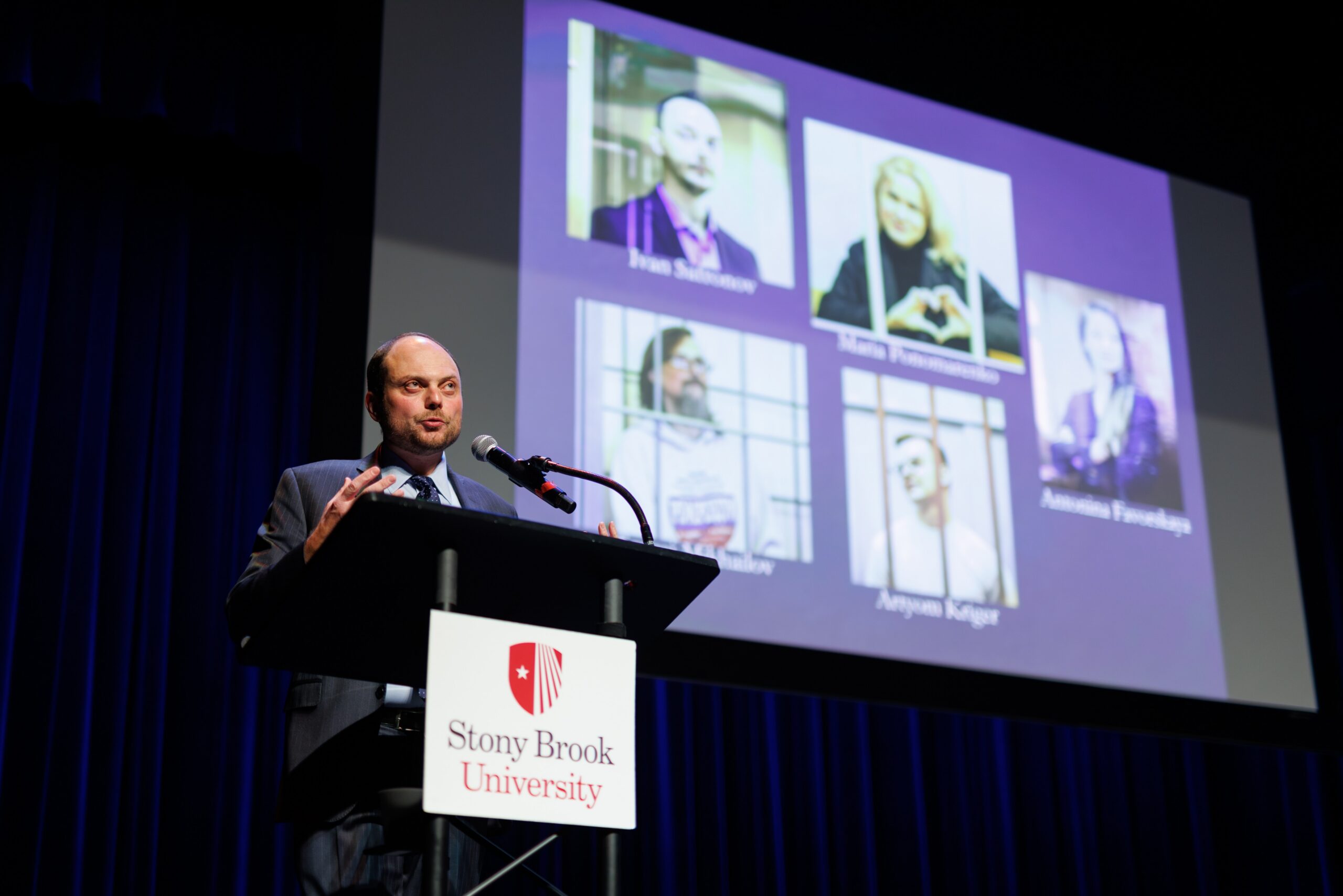Former Russian political prisoner warns about press freedom at Stony Brook lecture