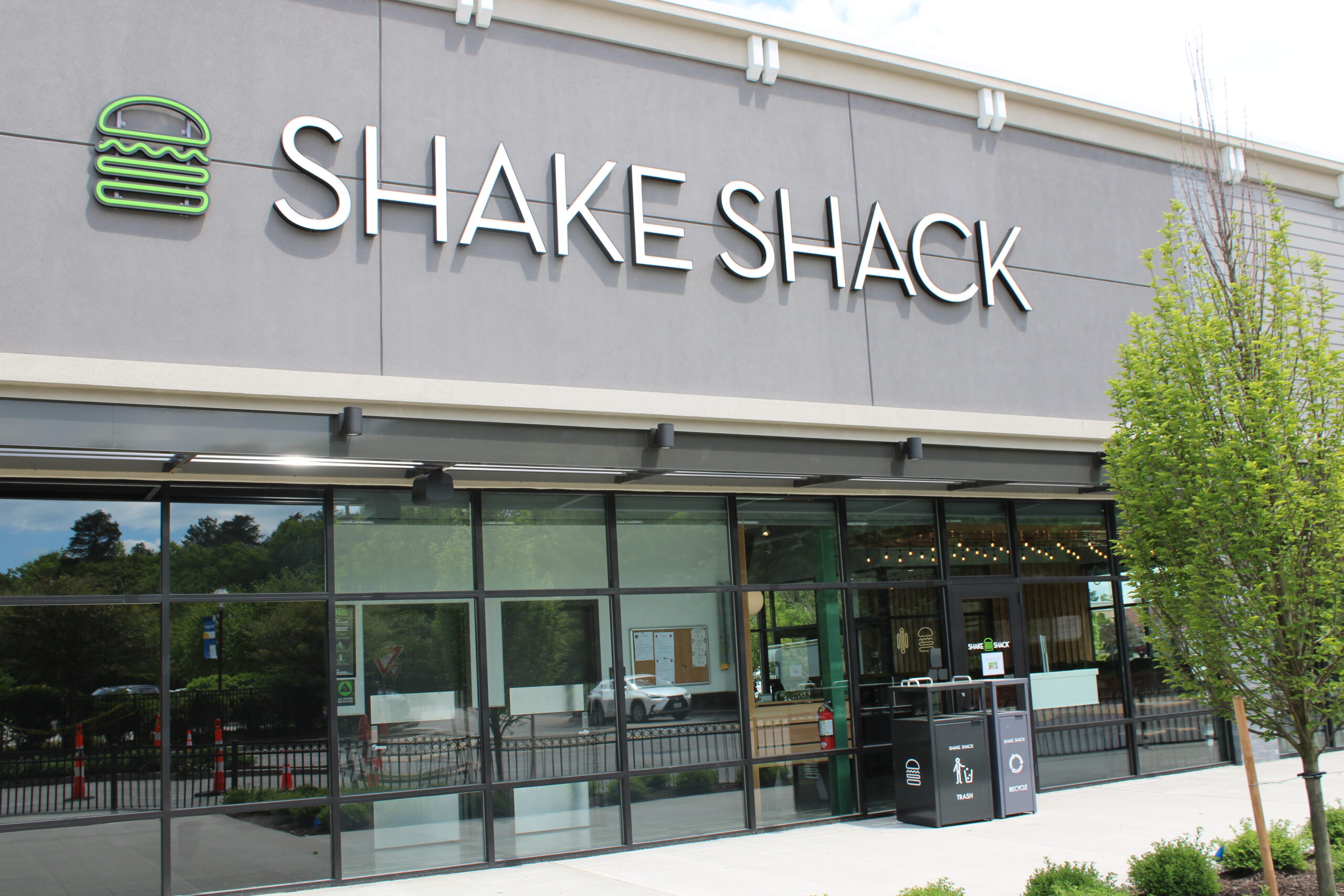 Shake Shack poised to open first East End location at Tanger Outlets in Riverhead