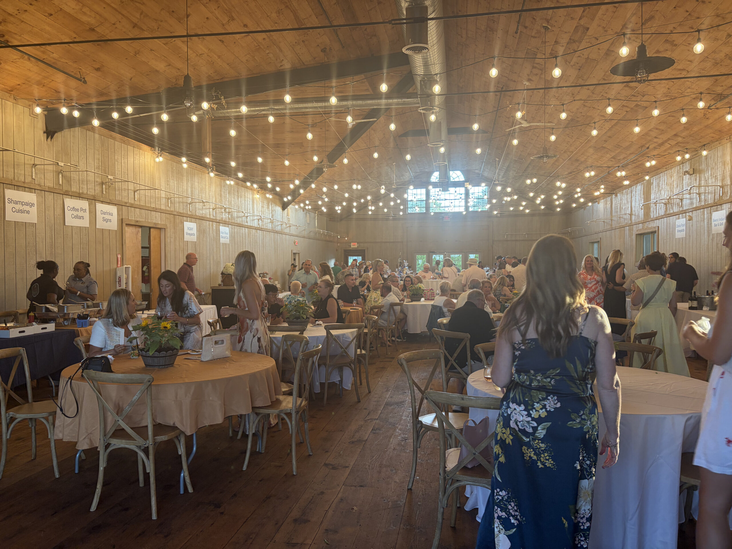 Riverhead Rotary Uncorks good times, great causes