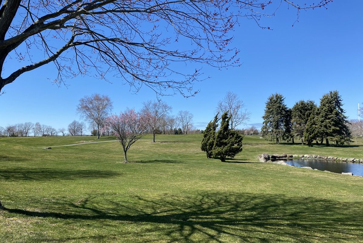 Riverhead proposes new golf-course zoning district to expand cottage plan