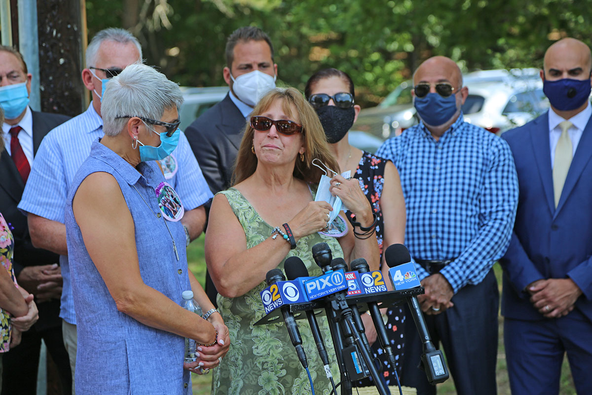 Families of Cutchogue limo crash victims say 'full justice' not served in settlement ruling