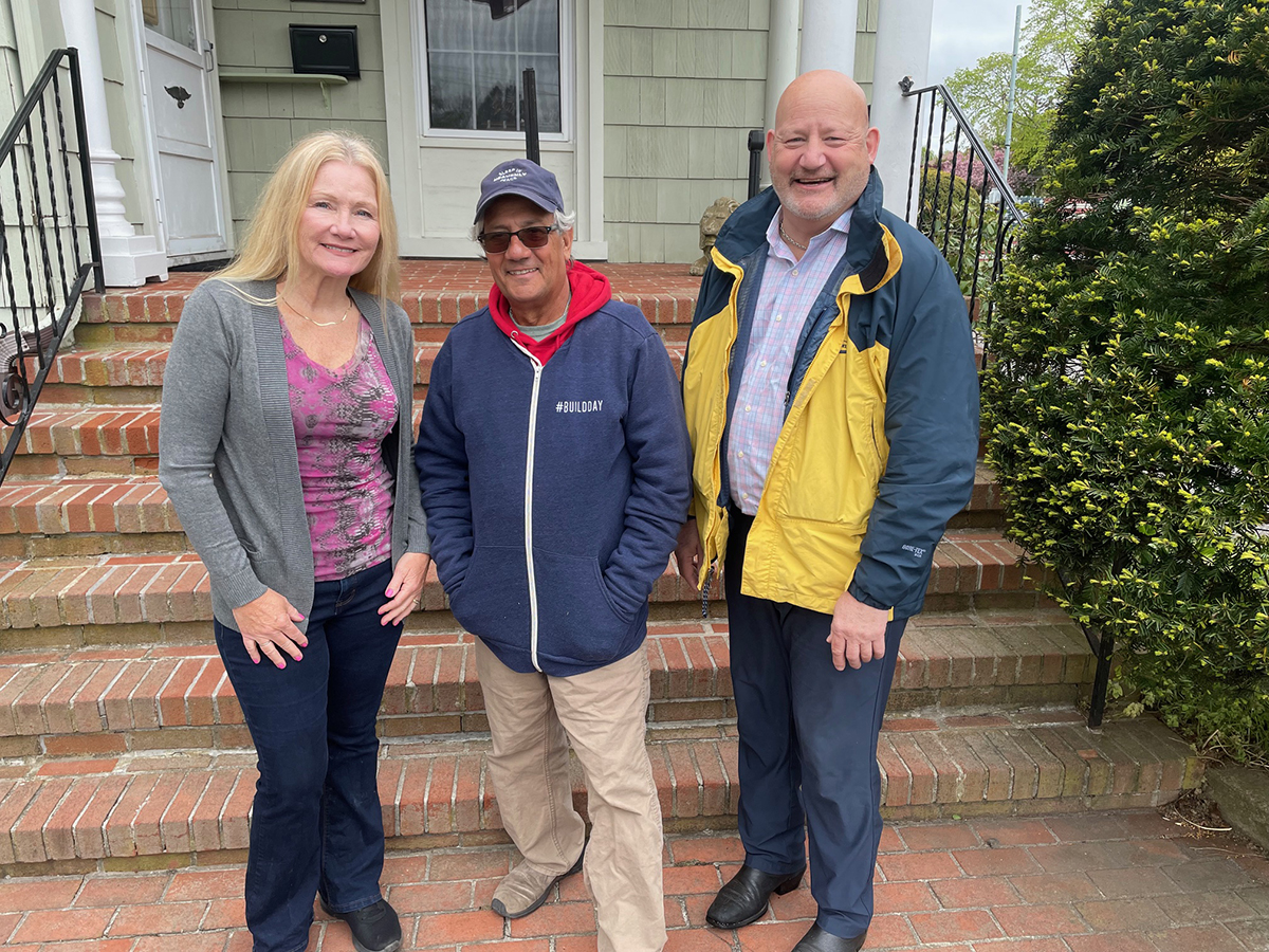 A new group on Saturday will build children's beds for needy families