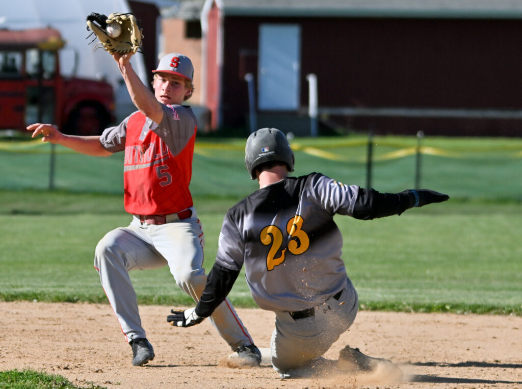Winning streak has Southold baseball eyeing first postseason since 2022