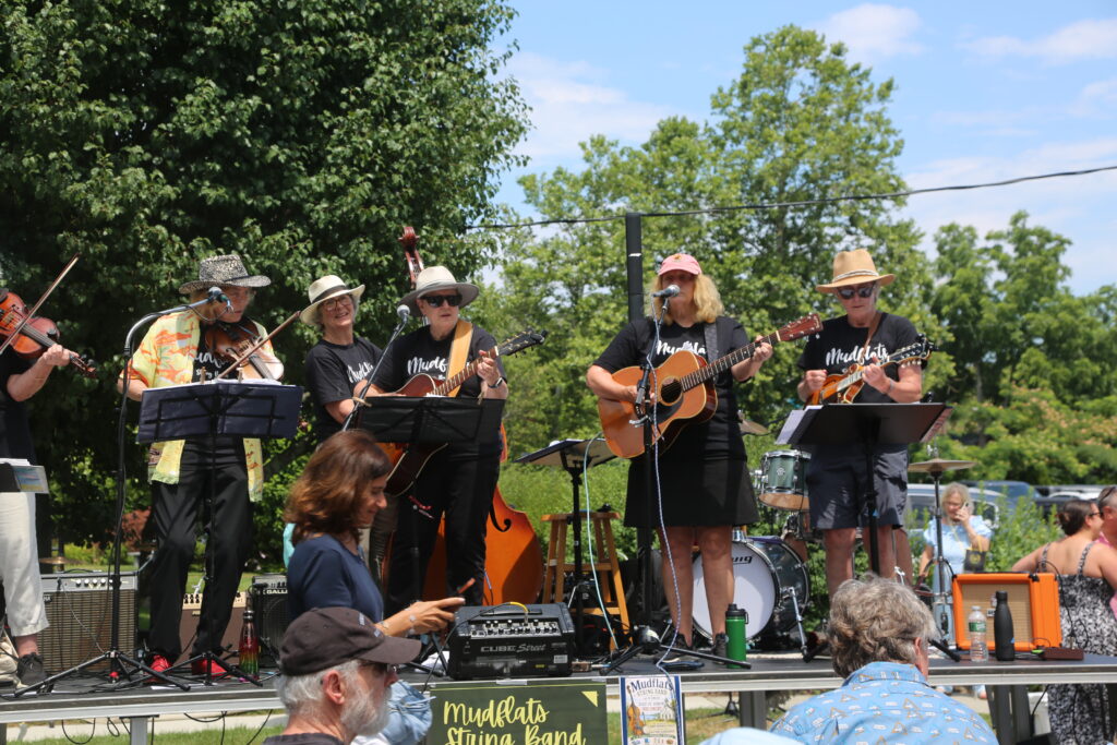 Love Lane draws crowds for Mattituck’s 48th Old Fashioned Street Fair