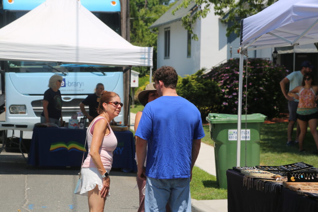 Love Lane draws crowds for Mattituck’s 48th Old Fashioned Street Fair
