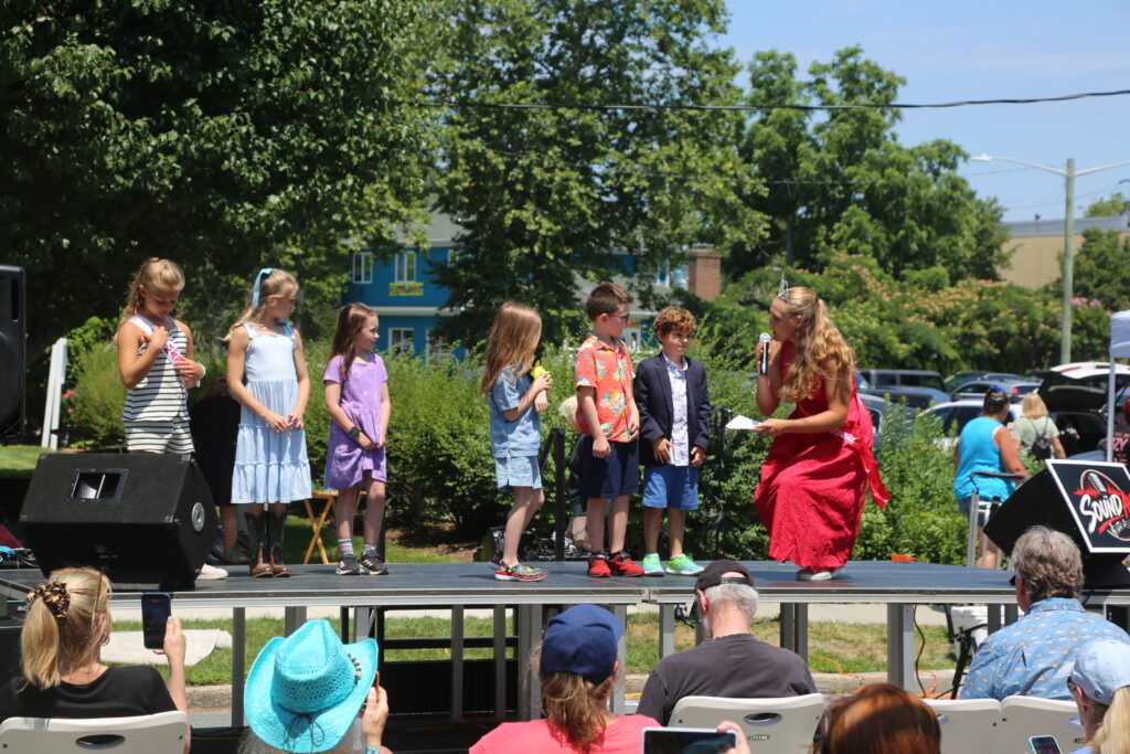 Love Lane draws crowds for Mattituck’s 48th Old Fashioned Street Fair
