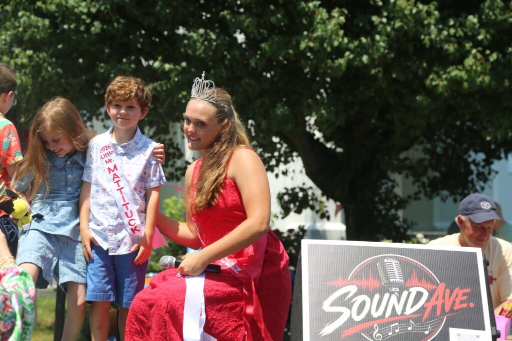 Love Lane draws crowds for Mattituck’s 48th Old Fashioned Street Fair