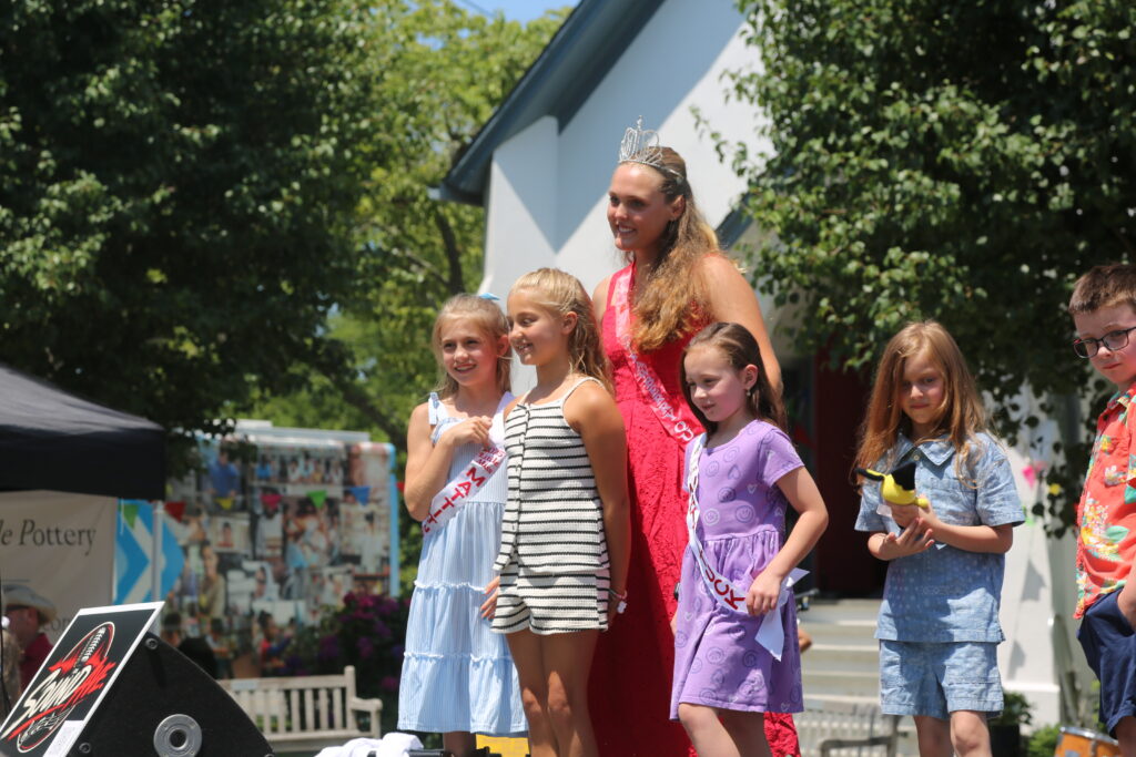 Love Lane draws crowds for Mattituck’s 48th Old Fashioned Street Fair