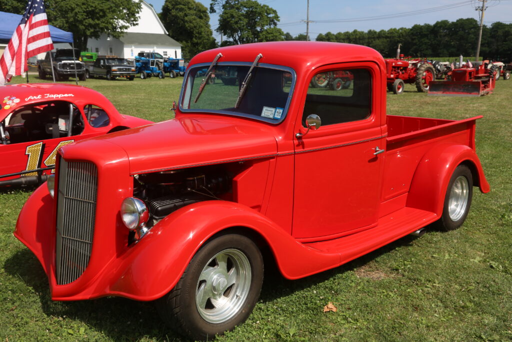 Photo gallery: Flowers, pickleball and classic cars offer sights and sounds of summer weekend on North Fork