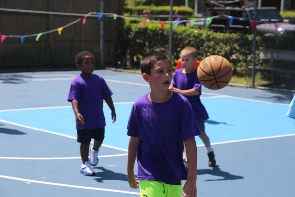 Photo gallery: Lobsterfest, corn, hoops tournament and Paddle Battle
