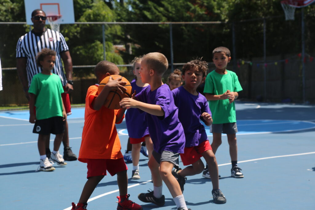 Photo gallery: Lobsterfest, corn, hoops tournament and Paddle Battle