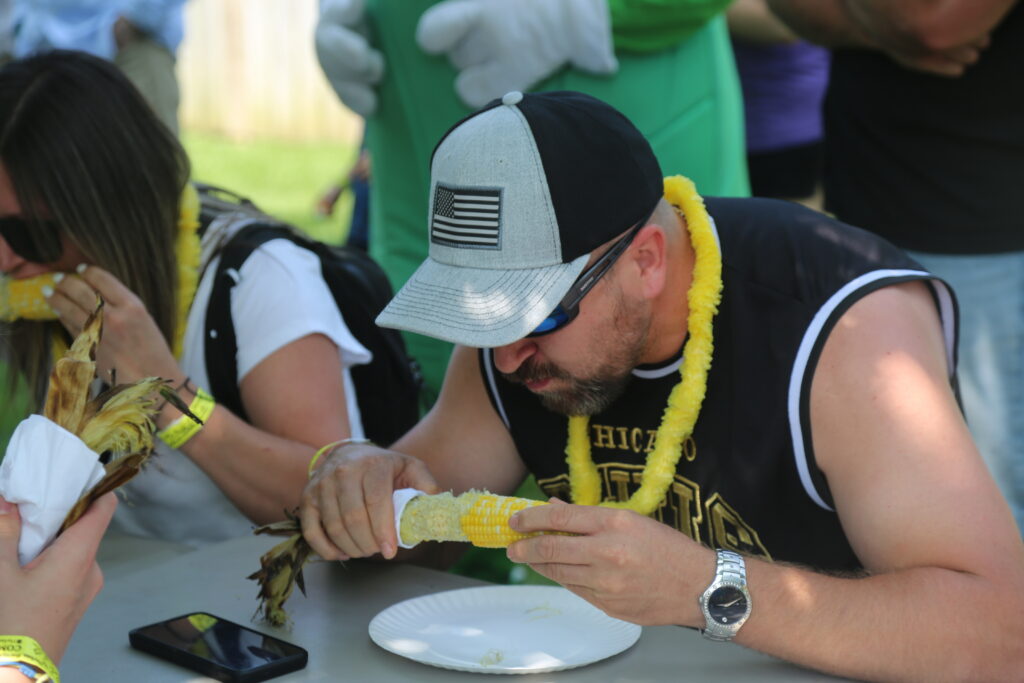 Photo gallery: Lobsterfest, corn, hoops tournament and Paddle Battle