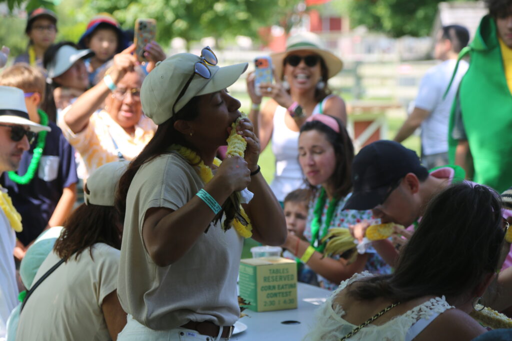 Photo gallery: Lobsterfest, corn, hoops tournament and Paddle Battle