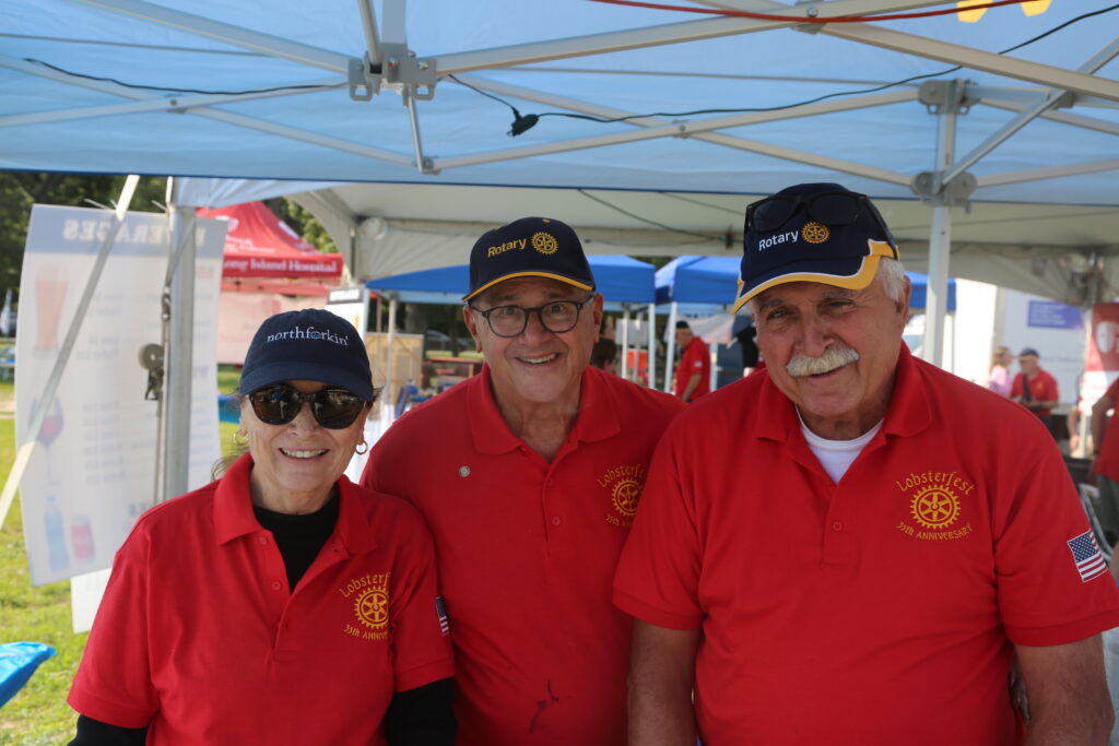 Photo gallery: Lobsterfest, corn, hoops tournament and Paddle Battle