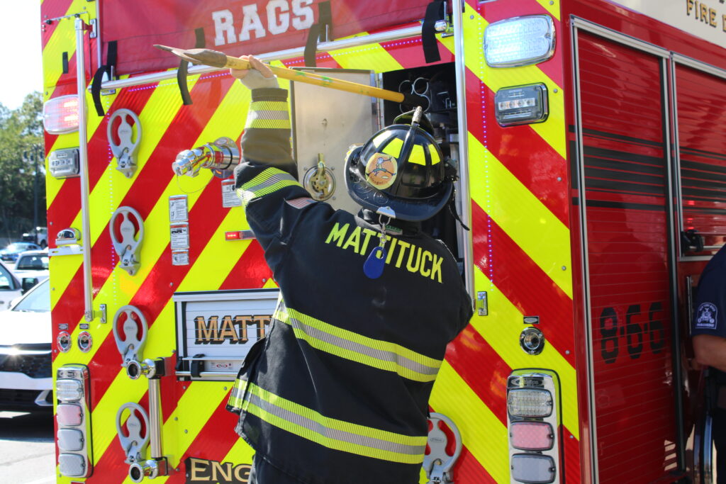Fire at Goldberg’s Famous Bagels temporarily closes Mattituck Plaza businesses