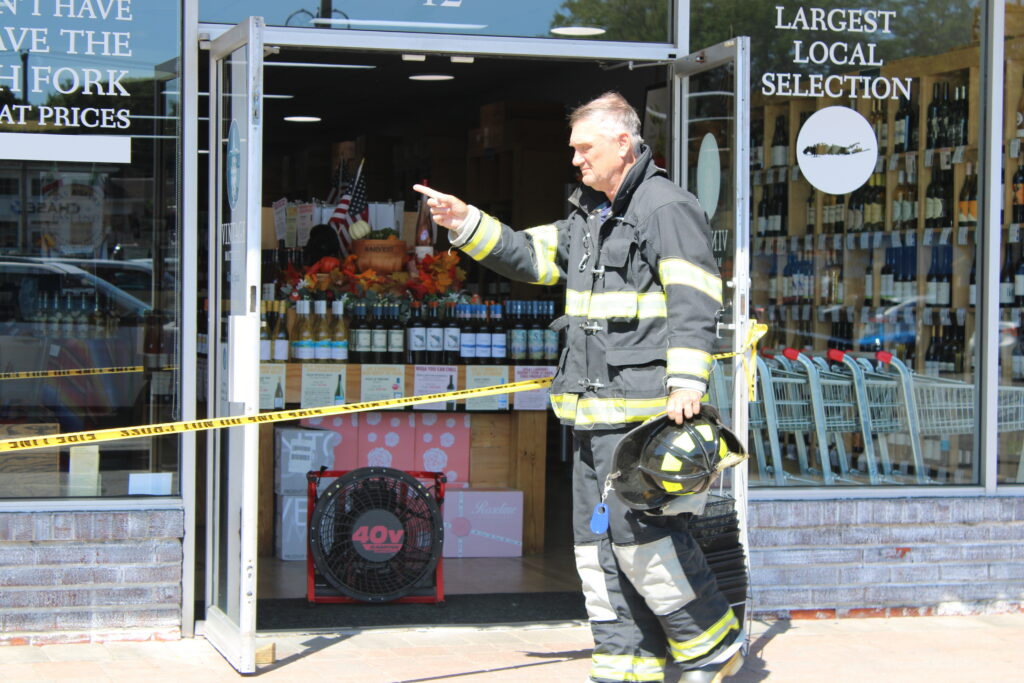 Fire at Goldberg’s Famous Bagels temporarily closes Mattituck Plaza businesses
