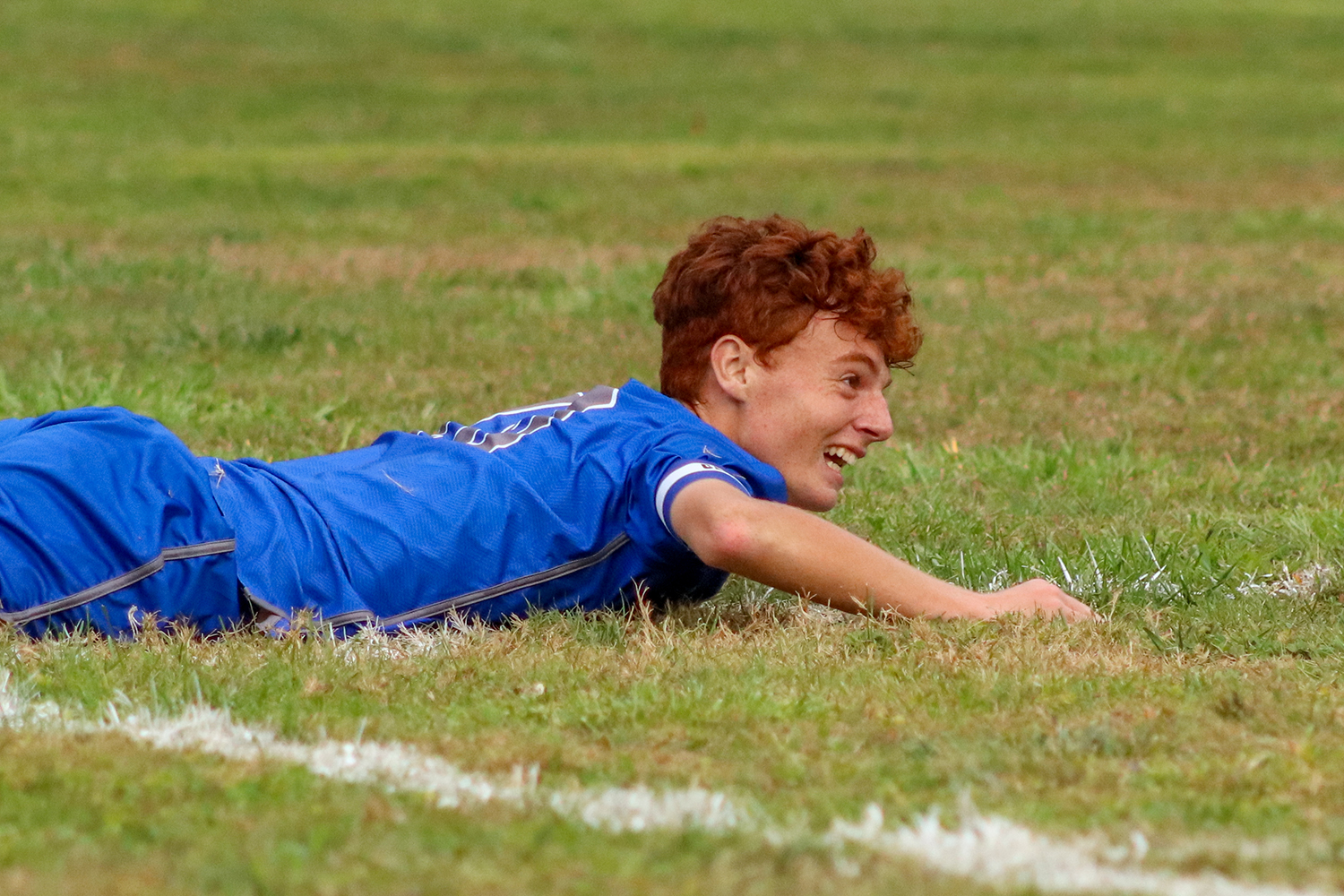 Islanders play an historic match: First school soccer team in decades ...